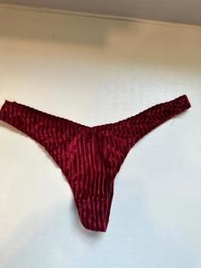 PINK VS Woman’s Thong BNWT